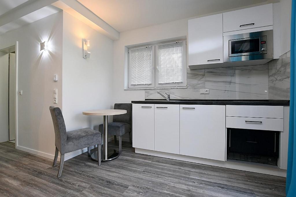 City-Hotel Zuffenhausen - Apartments Stuttgart Ngoại thất bức ảnh